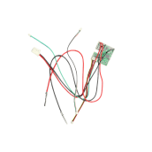 Elektronikplatine mit Kabelbäumen