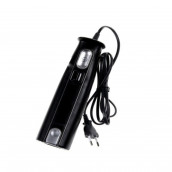 Motorblock mit weißem Kabel