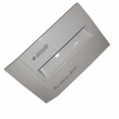 Frontplatte des Produktbehälters