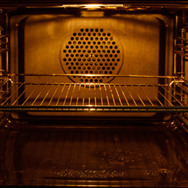 Die Backofentuer wird durch andere Teile blockiert