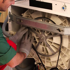 Waschmaschine: Wäsche ist nass. Was wenn Waschmaschine nicht schleudert ...