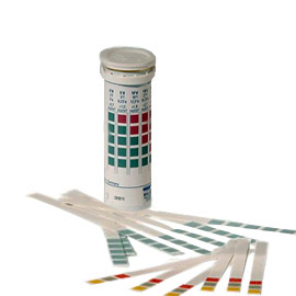 Die Wasserhärte ist falsch eingestellt.